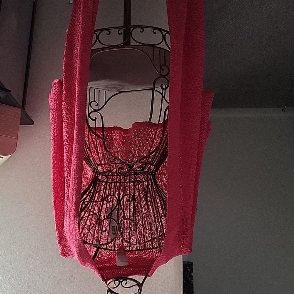 Lightweight knit wrap